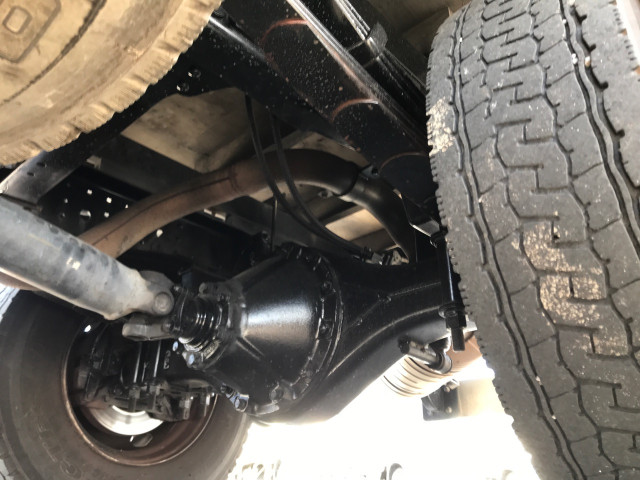 三菱ふそうキャンター平ボディ小型（2t・3t）[写真25]