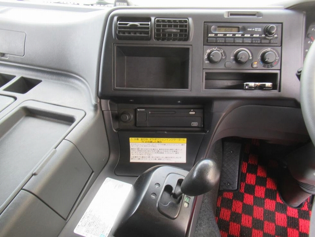 三菱ふそうスーパーグレートパネルウイング大型（10t）[写真12]