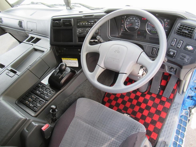 三菱ふそうスーパーグレートパネルウイング大型（10t）[写真08]