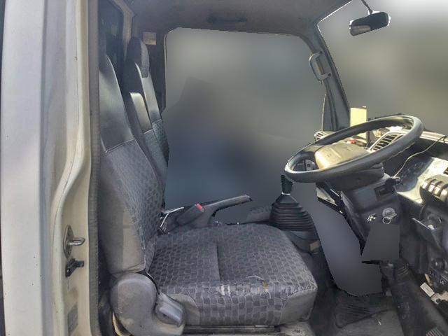 いすゞエルフ平ボディ小型（2t・3t）[写真18]