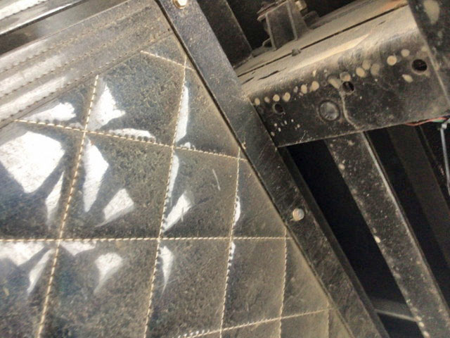 三菱ふそうキャンターダンプ・クレーン付小型（2t・3t）[写真25]