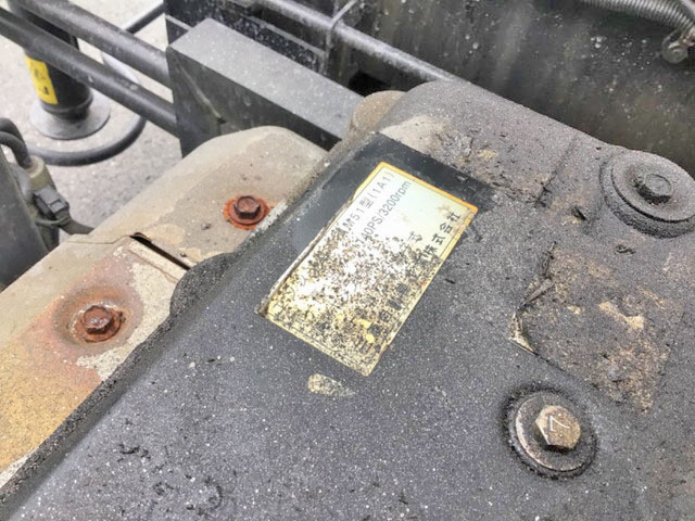 三菱ふそうキャンターダンプ・クレーン付小型（2t・3t）[写真29]