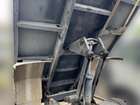 いすゞフォワードダンプ中型（4t）[写真10]