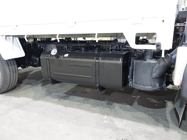 トヨタトヨエース平ボディ小型（2t・3t）[写真16]