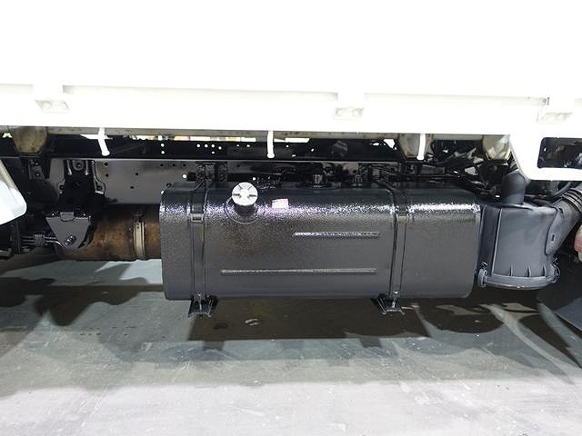 トヨタトヨエース平ボディ小型（2t・3t）[写真17]