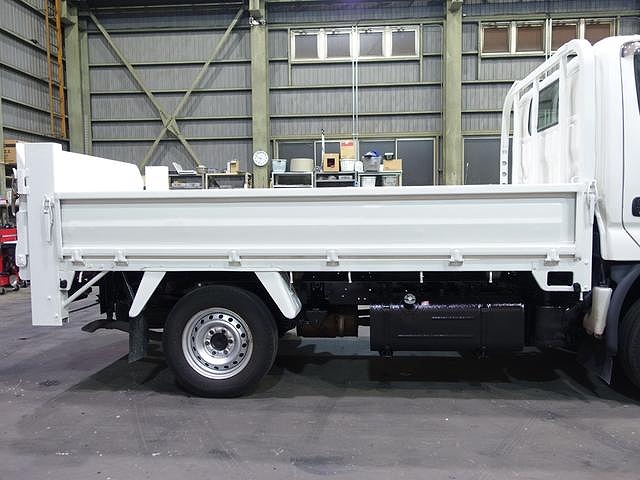 トヨタトヨエース平ボディ小型（2t・3t）[写真05]