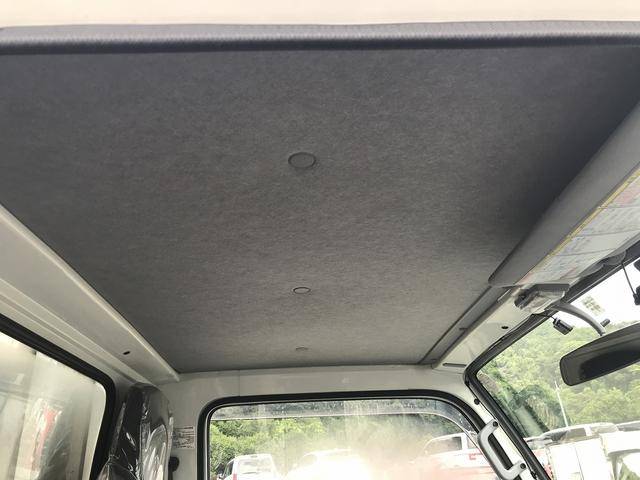 いすゞエルフ平ボディ小型（2t・3t）[写真11]