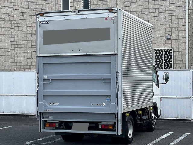 三菱ふそうキャンターアルミバン小型（2t・3t）[写真04]