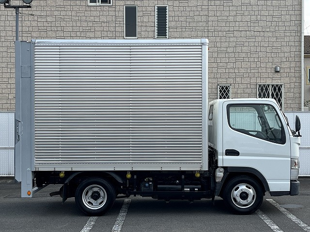 三菱ふそうキャンターアルミバン小型（2t・3t）[写真05]