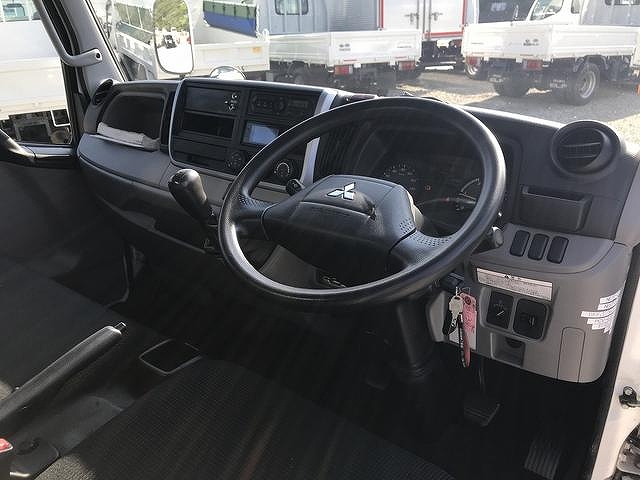 三菱ふそうキャンター冷凍車（冷蔵車）小型（2t・3t）[写真23]