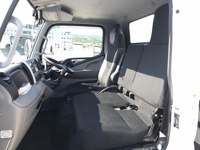 三菱ふそうキャンター冷凍車（冷蔵車）小型（2t・3t）[写真25]