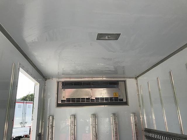 三菱ふそうキャンター冷凍車（冷蔵車）小型（2t・3t）[写真26]