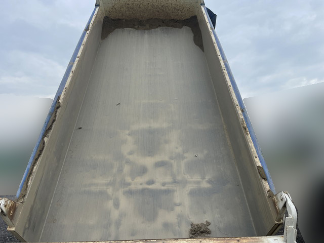 日野プロフィアダンプ大型（10t）[写真02]