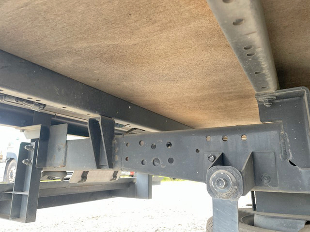 いすゞエルフパネルバン小型（2t・3t）[写真24]