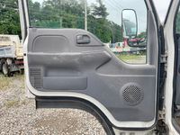 いすゞエルフパネルバン小型（2t・3t）[写真28]