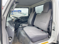 いすゞエルフパネルバン小型（2t・3t）[写真31]