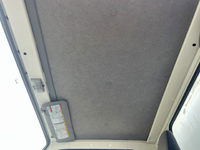 いすゞエルフパネルバン小型（2t・3t）[写真32]