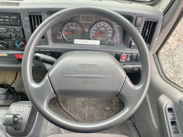 いすゞエルフパネルバン小型（2t・3t）[写真35]