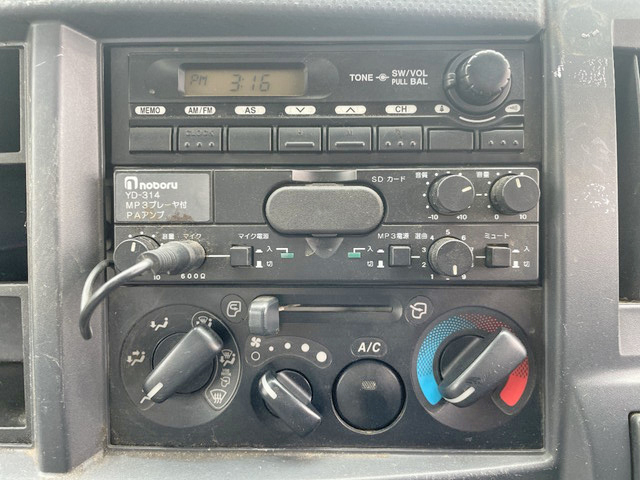 いすゞエルフパネルバン小型（2t・3t）[写真36]