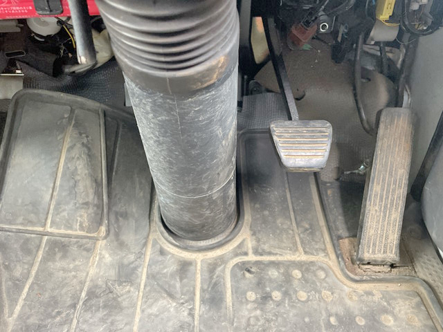 いすゞエルフパネルバン小型（2t・3t）[写真38]