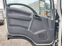 いすゞエルフアルミバン小型（2t・3t）[写真26]