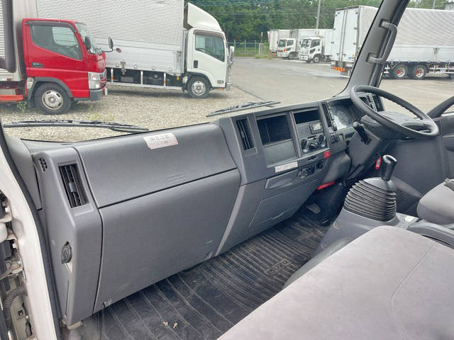 いすゞエルフアルミバン小型（2t・3t）[写真28]