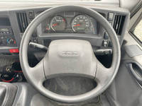 いすゞエルフアルミバン小型（2t・3t）[写真33]