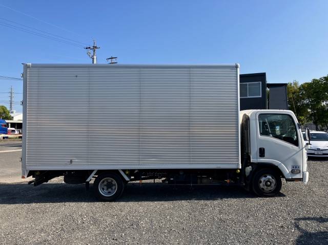いすゞエルフアルミバン小型（2t・3t）[写真04]