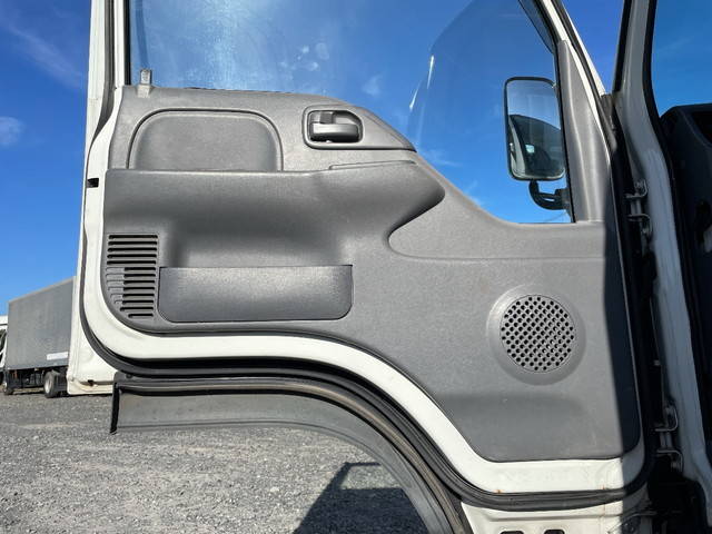 いすゞエルフ平ボディ小型（2t・3t）[写真23]