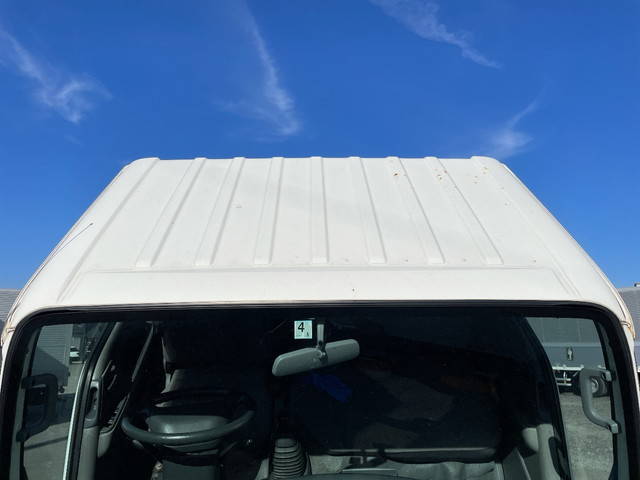 いすゞエルフ平ボディ小型（2t・3t）[写真09]