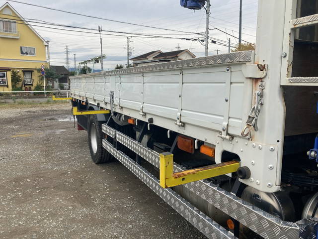 三菱ふそうファイタークレーン4段増トン（6t・8t）[写真20]