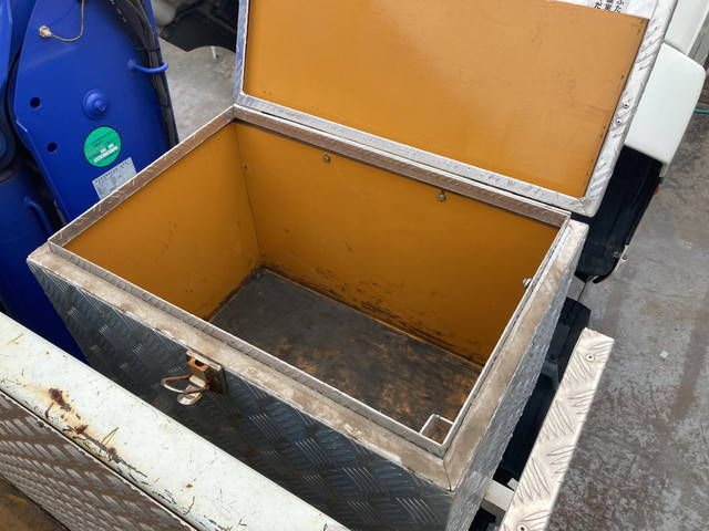 三菱ふそうファイタークレーン4段増トン（6t・8t）[写真23]