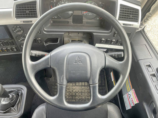 三菱ふそうファイタークレーン4段中型（4t）[写真37]