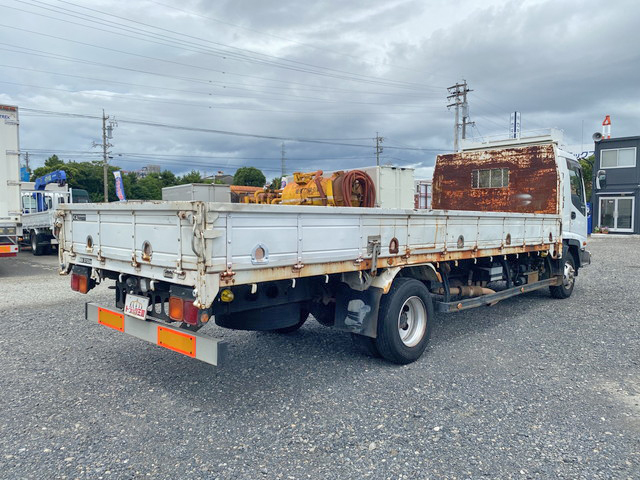 いすゞフォワード平ボディ中型（4t）[写真02]