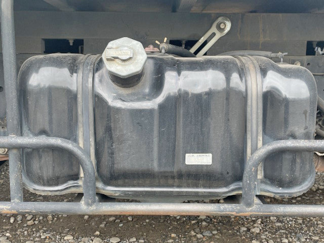 いすゞエルフ平ボディ小型（2t・3t）[写真21]