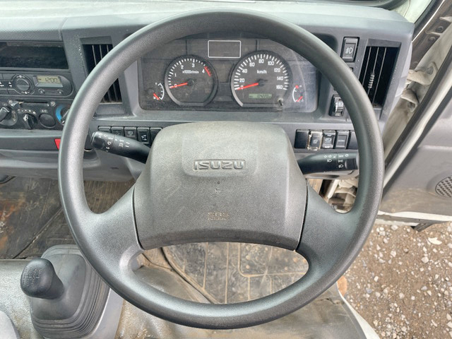 いすゞエルフ平ボディ小型（2t・3t）[写真35]