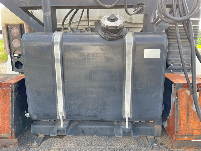 三菱ふそうスーパーグレートトレーラーヘッド（トラクターヘッド）大型（10t）[写真20]