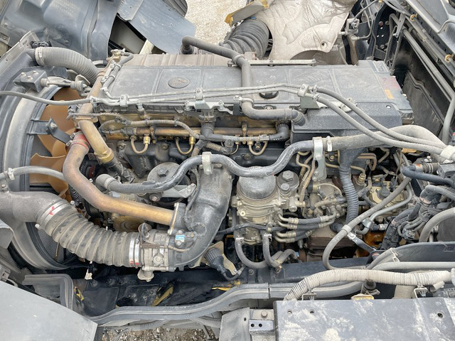 三菱ふそうスーパーグレートトレーラーヘッド（トラクターヘッド）大型（10t）[写真22]