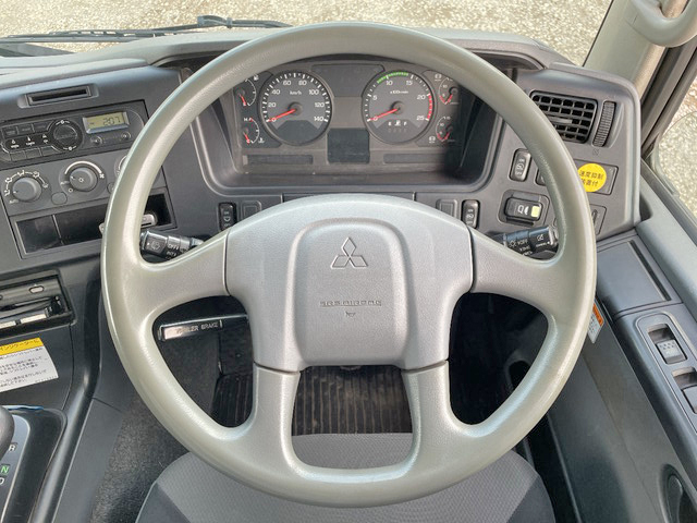 三菱ふそうスーパーグレートトレーラーヘッド（トラクターヘッド）大型（10t）[写真34]