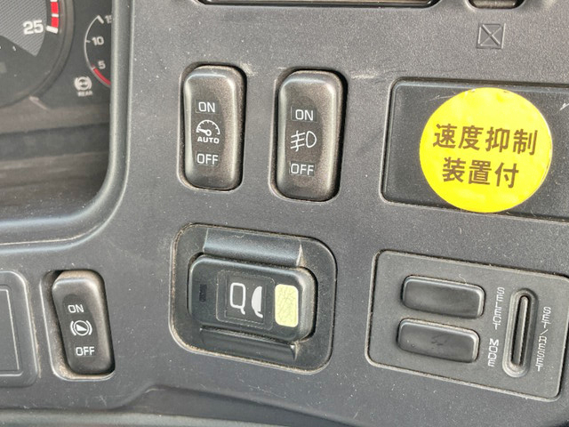 三菱ふそうスーパーグレートトレーラーヘッド（トラクターヘッド）大型（10t）[写真36]