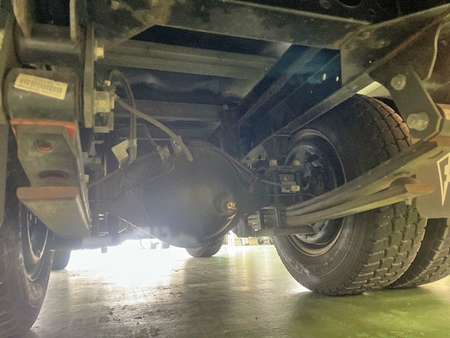 いすゞエルフアルミバン小型（2t・3t）[写真25]