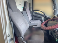 いすゞエルフアルミバン小型（2t・3t）[写真31]