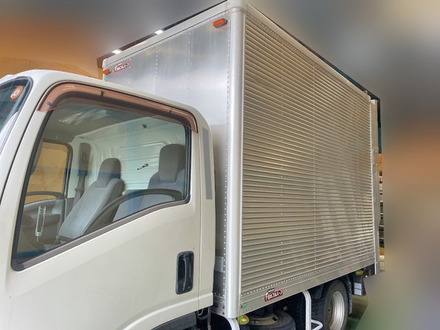 いすゞエルフアルミバン小型（2t・3t）[写真06]