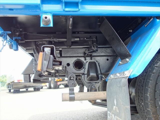 三菱ふそうファイターダンプ・クレーン付小型（2t・3t）[写真14]