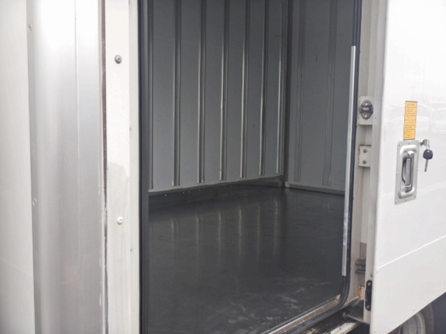 トヨタダイナ冷凍車（冷蔵車）小型（2t・3t）[写真07]