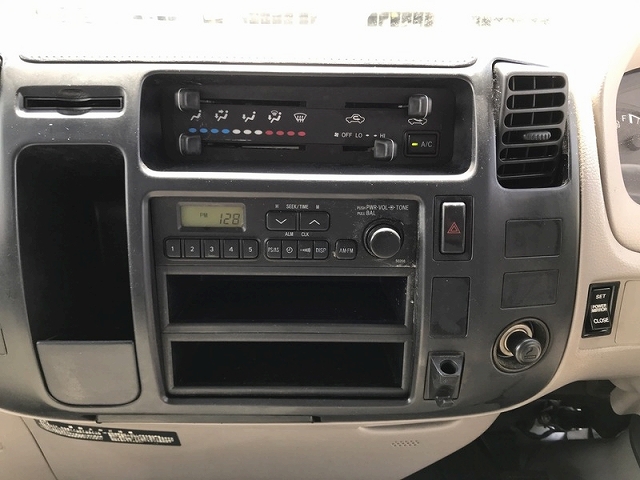 日野デュトロクレーン付小型（2t・3t）[写真22]