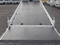 いすゞフォワードセーフティローダー中型（4t）[写真12]