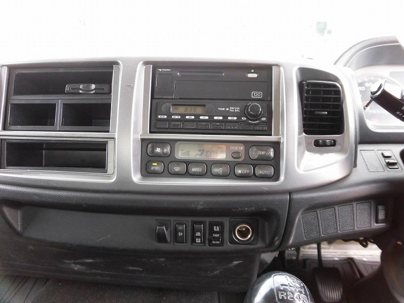 日野レンジャーアルミブロック中型（4t）[写真11]