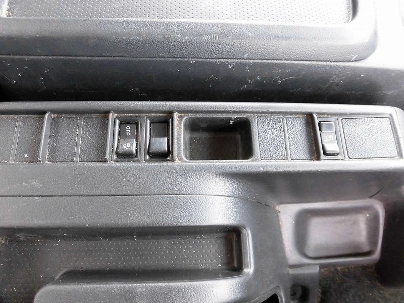 日野レンジャーアルミブロック中型（4t）[写真12]