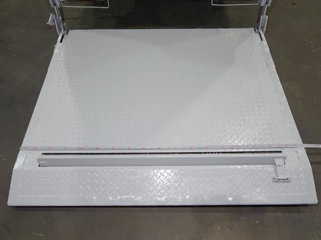 日野デュトロアルミバン小型（2t・3t）[写真10]